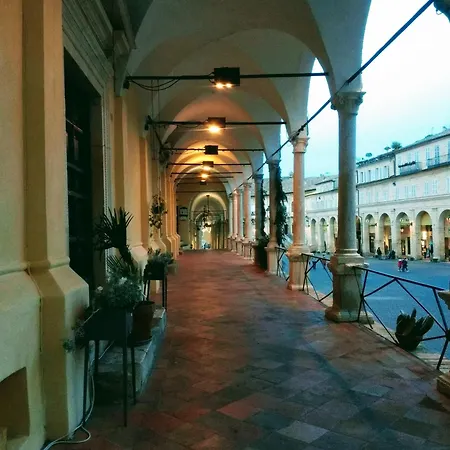 Сasa de vacaciones Nel Centro Storico Di Happy Song Fermo